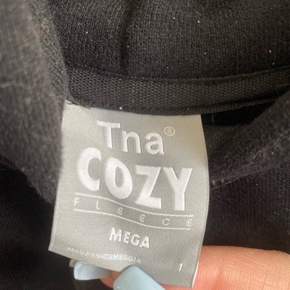 TNA mega basic hoodie - Picture 5 of 5
